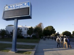 В Лос-Анджелесе закрыли школы из-за угроз по электронной почте