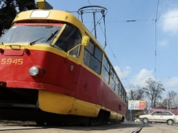 В Киеве заблокировано движение трамваев