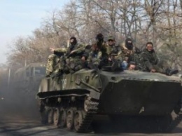 Боевики на бронетехнике зашли в Коминтерново вблизи Мариуполя