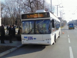 На улицы Запорожья вышел новый комфортабельный троллейбус (ФОТО)