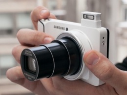 Samsung не собирается покидать рынок камер