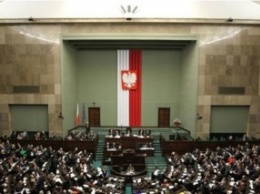 Польский сейм одобрил закон об усилении контроля над государственными СМИ