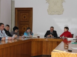 Сенкевич дал распоряжение учебным заведениям публиковать отчеты о собранных с учеников деньгах
