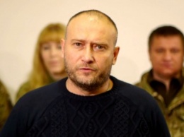 Дмитрий Ярош записал Новогоднее видеобращение к украинцам