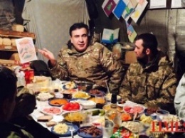 Саакашвили встретил Новый Год в блиндаже на передовой АТО