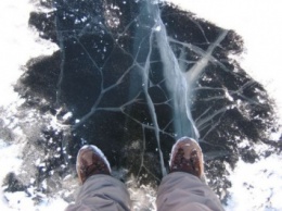 На реке в Харькове три человека провалились под лед