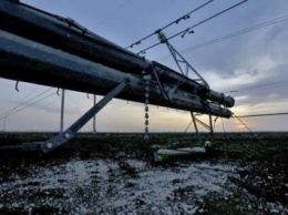 Вместо взорванной электроопоры ветки "Каховка-Титан" в Херсонской области уже установили новую