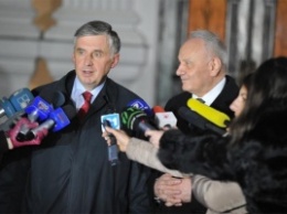 Парламент Молдавии бойкотировал обсуждение кандидатуры нового премьера