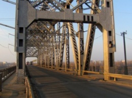 В Кременчуге женщина покончила с собой, бросившись с моста в Днепр