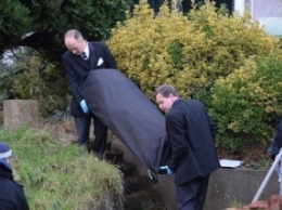 В саду у дома пропавшей британской актрисы Шан Блейк найдены три тела