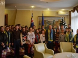 Г.Москаль встретился с юными гостями из Луганской области (ФОТО)