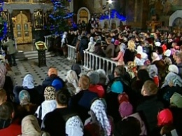 Рождественское богослужение начала в Киево-Печерской Лавре УПЦ МП, - онлайн-трансляция