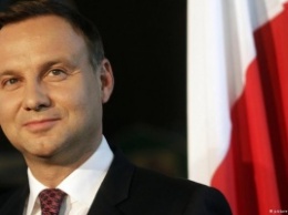 Президент Польши подписал закон о СМИ