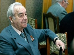 На 97-м году жизни умер старейший николаевский журналист Борис Аров