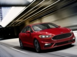 Ford представил в Детройте обновленный седан Fusion