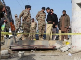 В Пакистане возле медцентра прогремел взрыв, погибли 15 человек