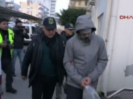 В сети появилось видео задержания россиян в Анталии
