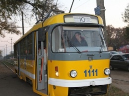 В Одессе трамвай сошел с рельсов и насмерть сбил мужчину