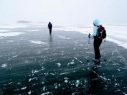 Спасатели Днепропетровщины напомнили, как вести себя на зимнем водоеме