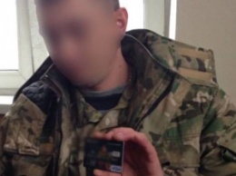Военврач требовал у контуженного бойца, перенесшего инсульт, 4 тыс.грн. взятки