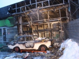 Возле помещения аптеки в Кировограде взорвалась машина