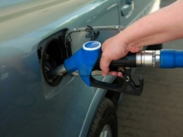 Минтопэнерго заявляет, что на некоторых АЗС подешевел бензин и дизтопливо. Перечень