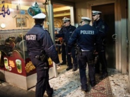 В Дюссельдорфе 300 полицейских провели облаву в мигрантском квартале