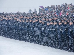 Почти 1000 новых патрульных полицейских приняли присягу в Днепропетровске