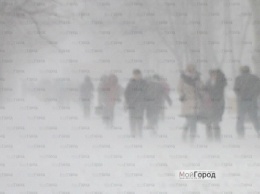 Николаевские коммунальщики заявили, что всю ночь будут расчищат снег, а утром посыпят дороги солью