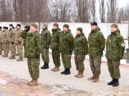 Канадские инструкторы начали обучение украинских саперов в Каменце-Подольском