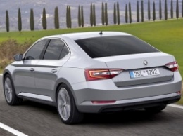 В России отзывают лифтбеки Skoda Superb