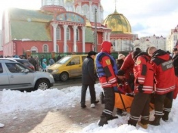 В Киеве более 100 спасателей следят за безопасностью крещенского купания