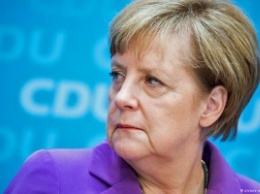 Рейтинг Ангелы Меркель ползет вниз