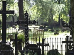 Николаевская ритуальная служба получит 2 млн.грн. за уход за городскими кладбищами