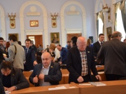Мэр и главы фракций Николаевского горсовета кулуарно утвердили повестку дня сессии