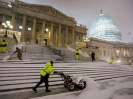 Жертвами снежной бури в США стали 12 человек