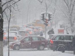 25 января грузовикам ограничат въезд в Киев с 16:30 до 19:30