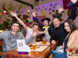 В Донецке прошла «пижамная вечеринка» с обнаженкой (ФОТО)