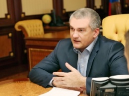 Аксенов запретит украинским банкам изымать имущество крымских должников и предоставит отсрочку выплат долгов