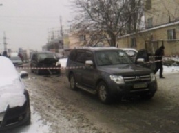 В Киеве около рынка "Юность" произошло ДТП с поножовщиной, водитель госпитализирован примерно с 15 ранениями