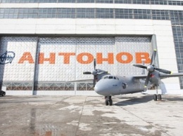 Кабмин ликвидировал авиастроительный концерн "Антонов"