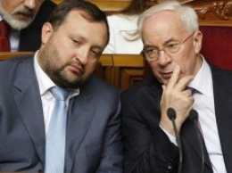 Тымчук: вместо Захарченко возглавить «ДНР» может Азаров или Арбузов
