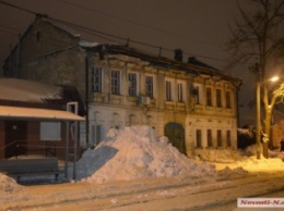 В Николаеве из-за снега жилой дом остался без крыши