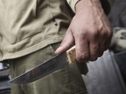 В Рубежном мужчина угрожал ножом сотрудникам горбольницы