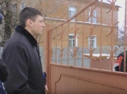 В Снигиревке депутатов горсовета не хотели без полиции пускать в детский сад, где проходит ремонт