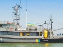 Волонтеры пожаловались, что руководство ВМС тормозит ремонт боевого корабля «Нетишин» – уникальное водолазное судно разваливается на глазах
