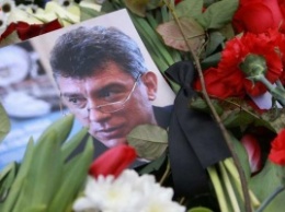 Мемориал на месте гибели Немцова разрушен третий раз за месяц