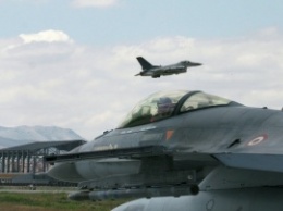 В ВВС Турции объявили повышенный уровень тревоги после инцидента с российским самолетом, – источник