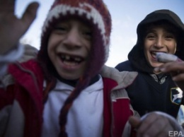 В Европе исчезло 10 тысяч детей-беженцев - Европол