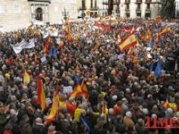 В Барселоне митинги. Многие каталонцы не хотят отделения от Испании